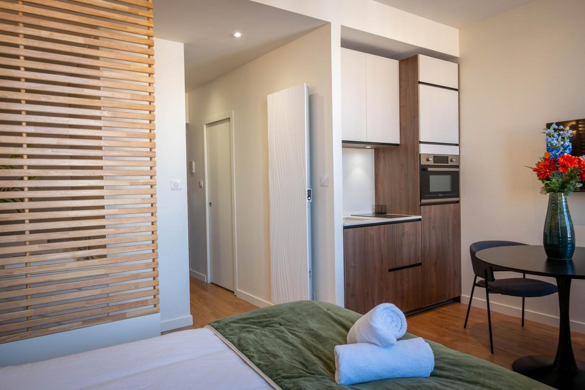 Apartamento Le Napoleon Vichy Exterior foto